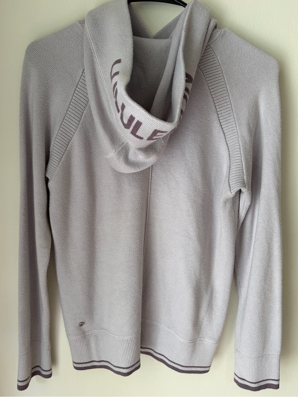 23. Size 2 LULULEMON Lavender Purple Cashlu Hooded Sweater